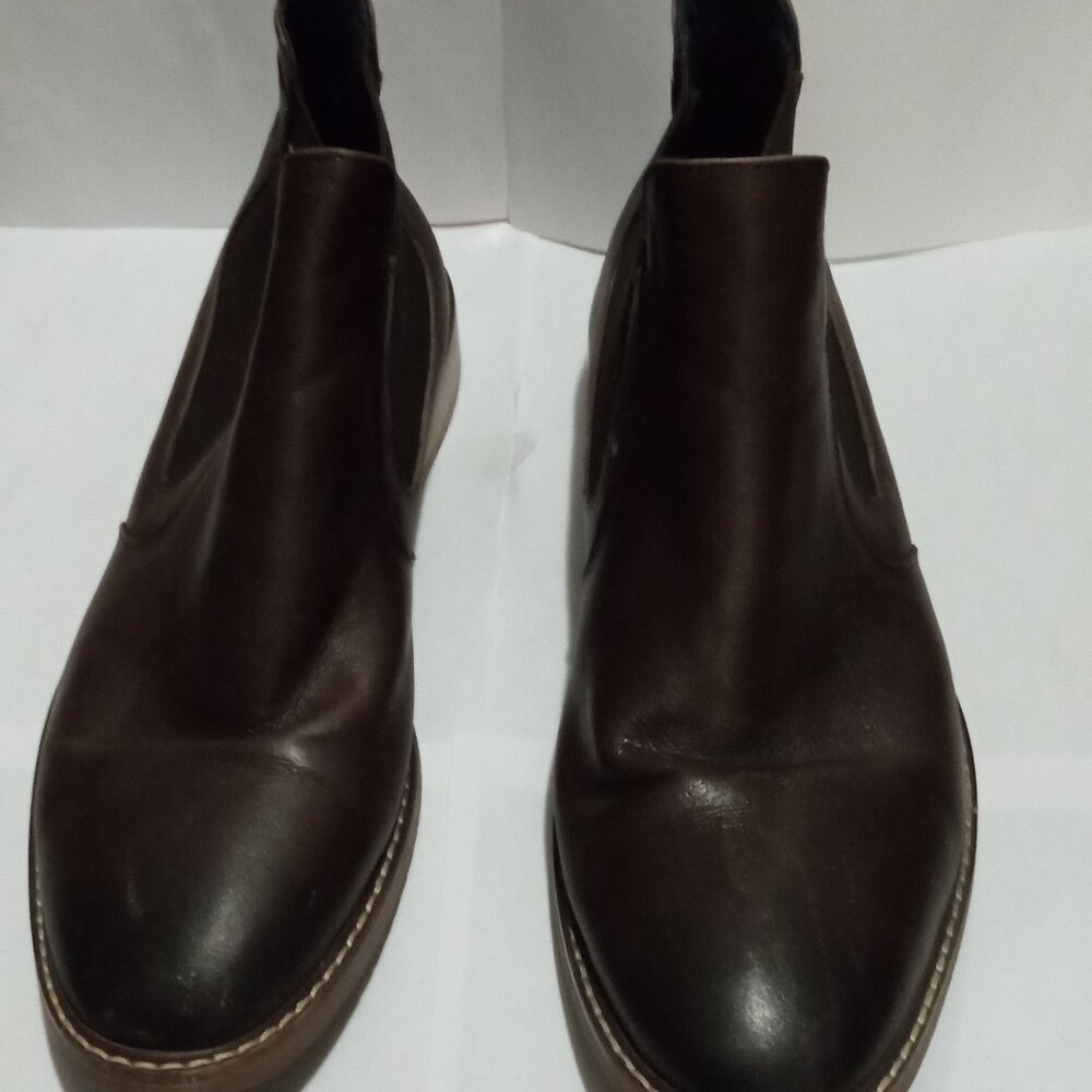 Men's akle boots brwn Penquin Munsingwear size8 flat heel round toes faux leathr